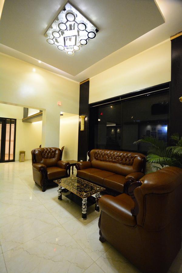 Hotel 24 Seven Nashik Exterior photo